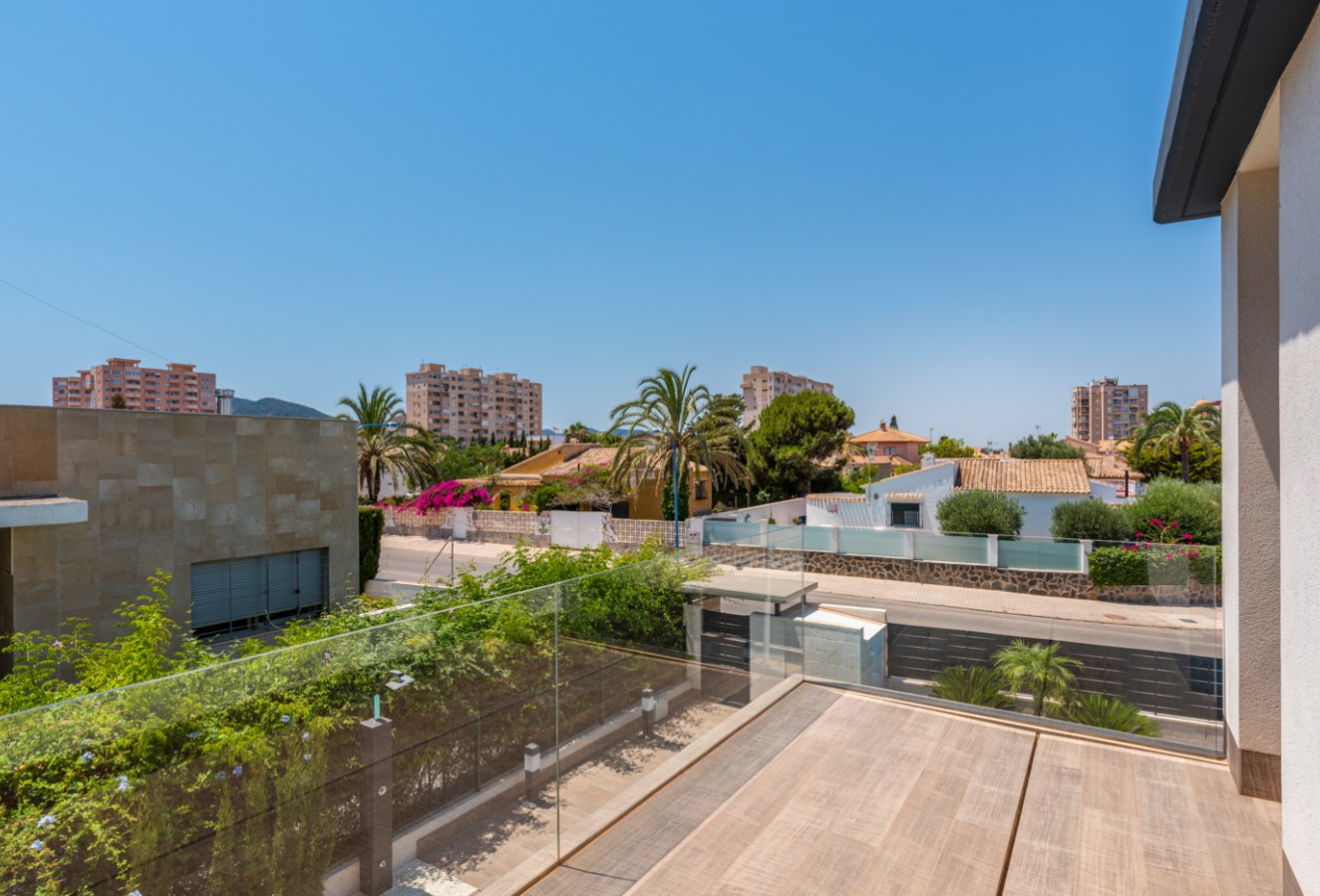 New Build - detached - Playa Paraiso