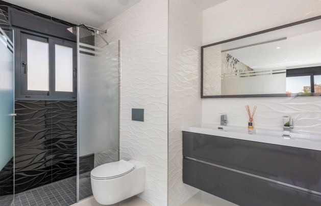 New Build - detached - Playa Paraiso