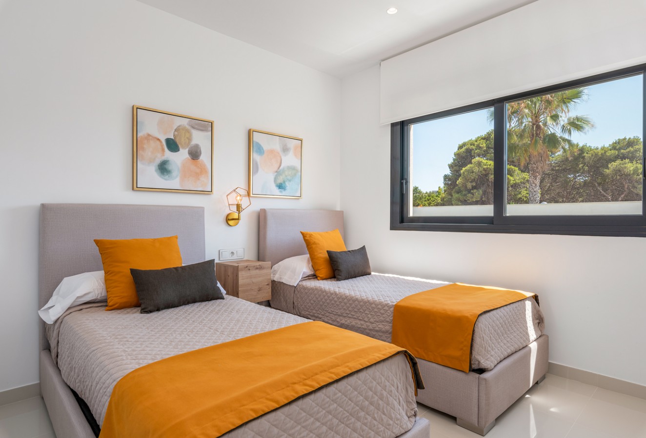 New Build - detached - Playa Paraiso