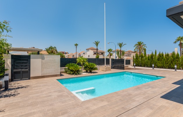 New Build - detached - Playa Paraiso