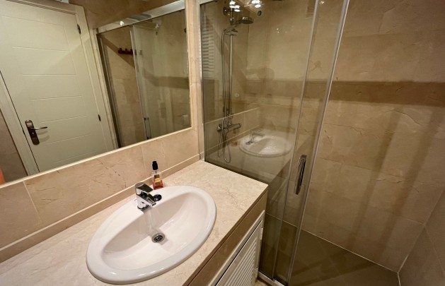 Alquiler a corto plazo - Apartamento / piso - Albir - Centro