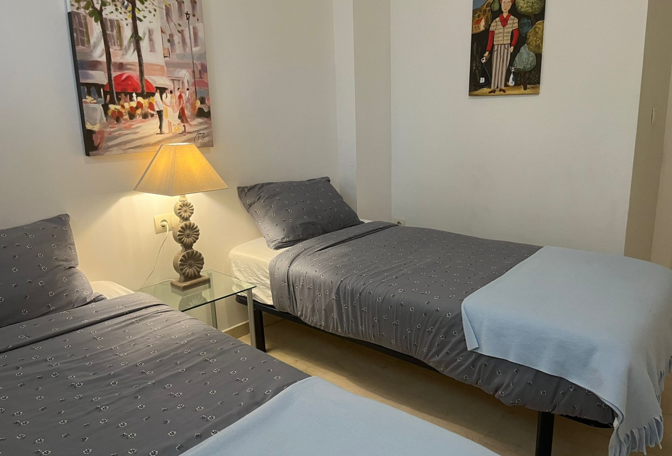Alquiler a corto plazo - Apartamento / piso - Albir - Centro