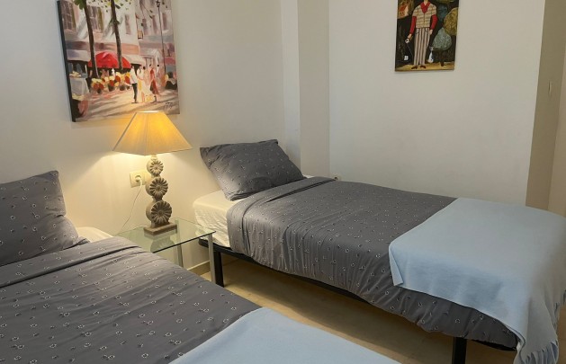 Alquiler a corto plazo - Apartamento / piso - Albir - Centro