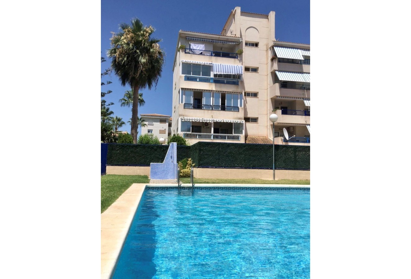 Alquiler a corto plazo - Apartamento / piso - Albir - Centro