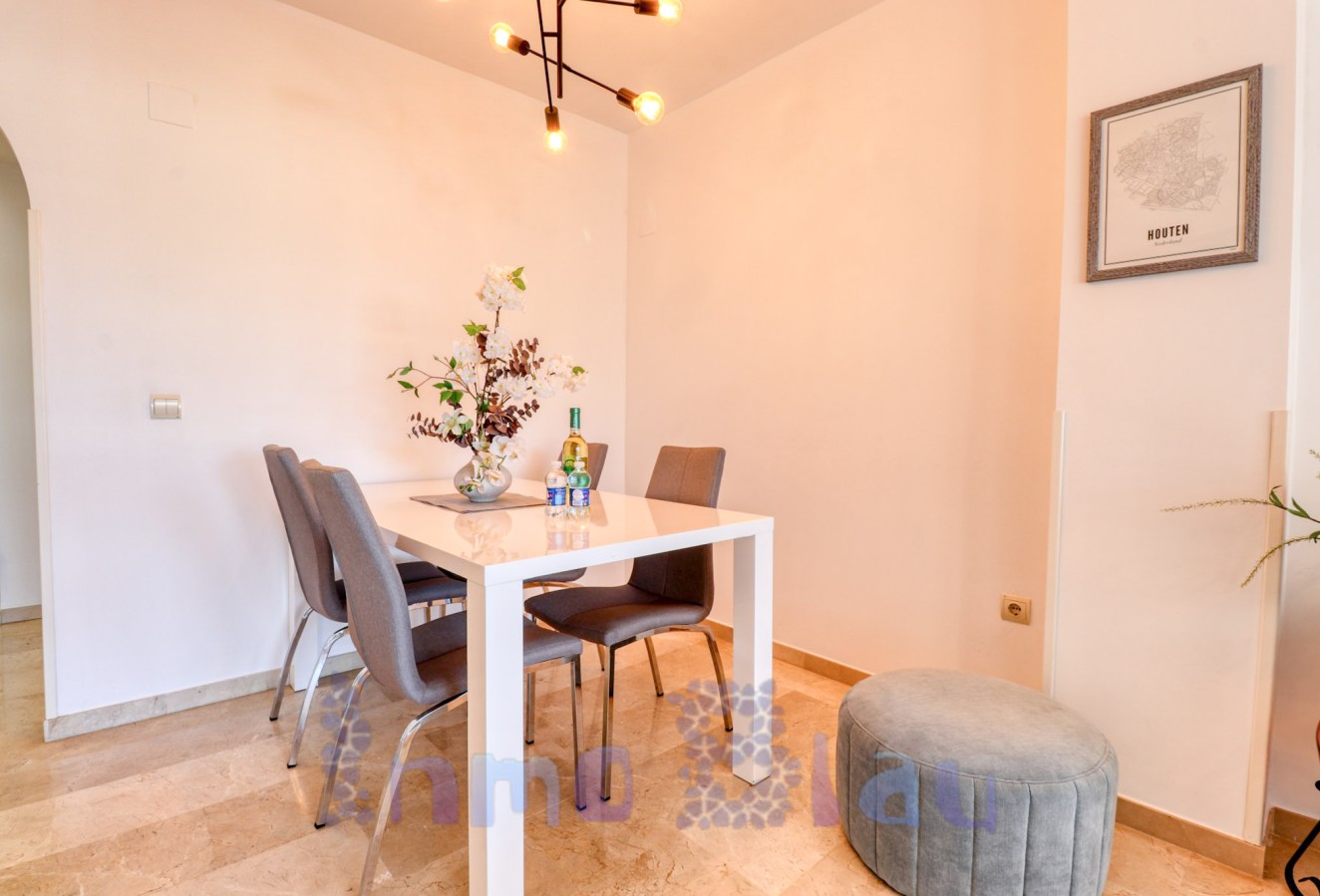 Alquiler a corto plazo - Apartamento / piso - Albir - Centro