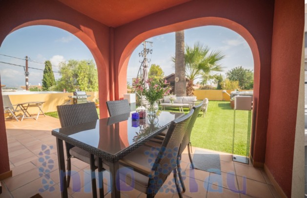 Alquiler a corto plazo - Bungalow - Albir - Urbanizacion