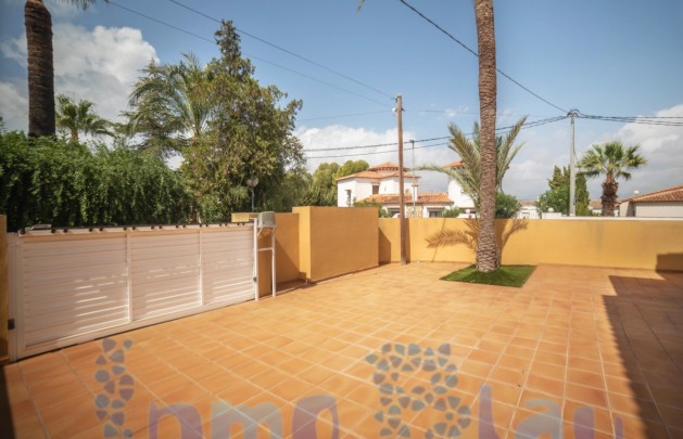 Alquiler a corto plazo - Bungalow - Albir - Urbanizacion