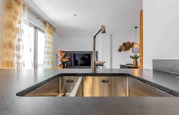 Alquiler a corto plazo - Apartamento / piso - Albir - Centro