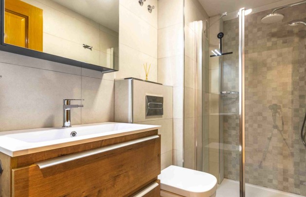 Alquiler a corto plazo - Apartamento / piso - Albir - Centro