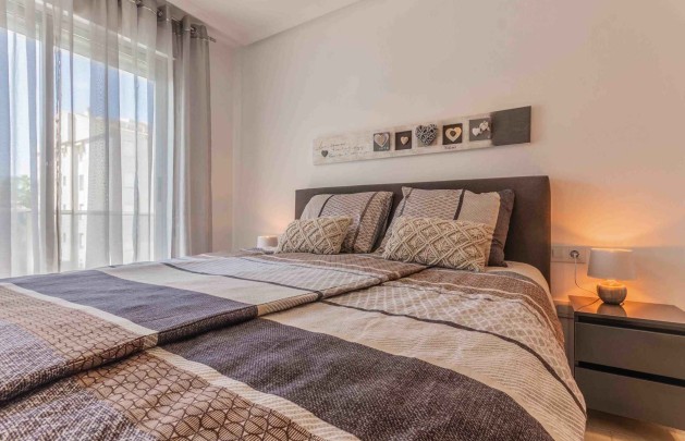 Alquiler a corto plazo - Apartamento / piso - Albir - Centro