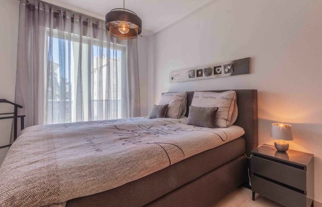 Alquiler a corto plazo - Apartamento / piso - Albir - Centro
