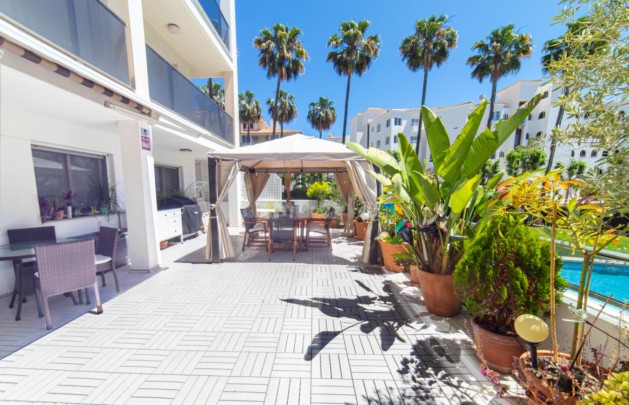 Sale - Apartment / flat - Albir - Centro