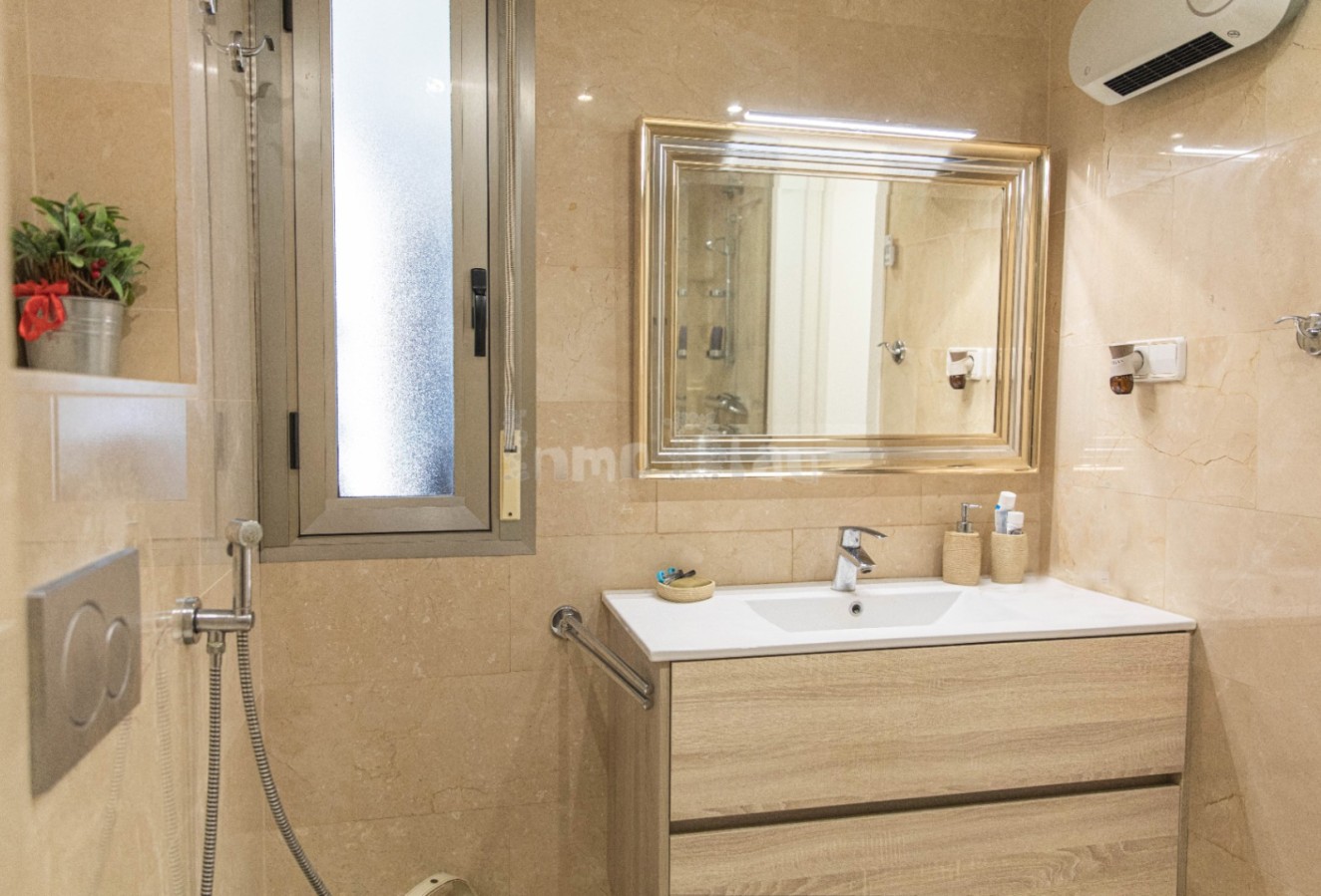 Reventa - Apartamento / piso - Albir - Centro