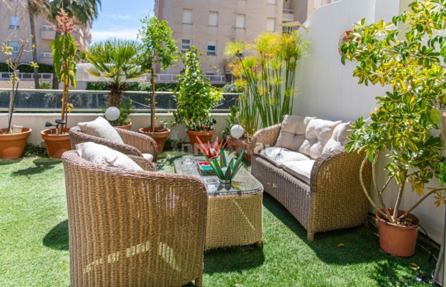 Reventa - Apartamento / piso - Albir - Centro