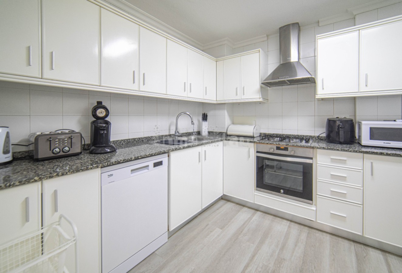 Alquiler a corto plazo - Apartamento / piso - Albir - Centro