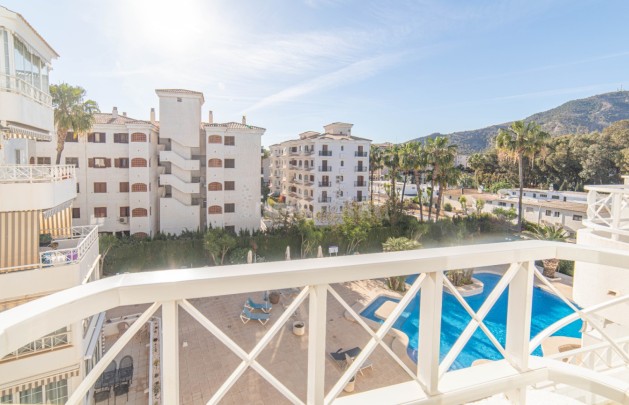 Alquiler a corto plazo - Apartamento / piso - Albir - Centro