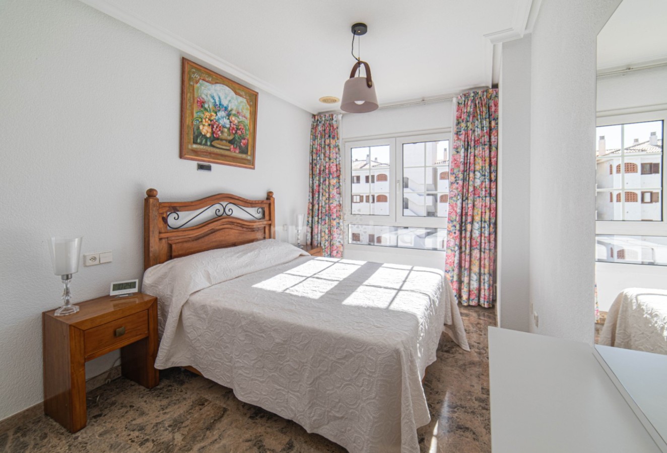 Alquiler a corto plazo - Apartamento / piso - Albir - Centro