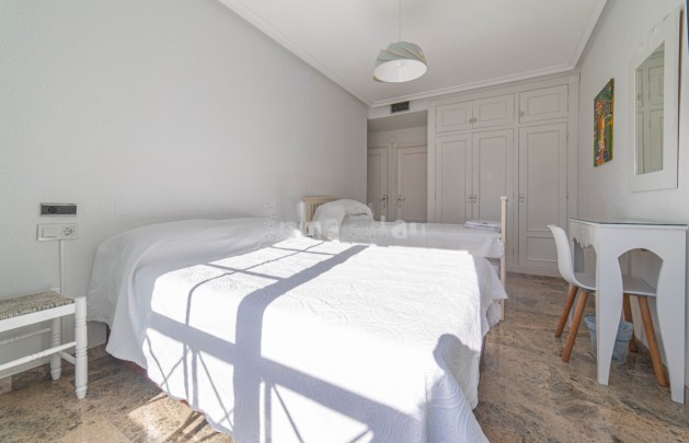 Alquiler a corto plazo - Apartamento / piso - Albir - Centro