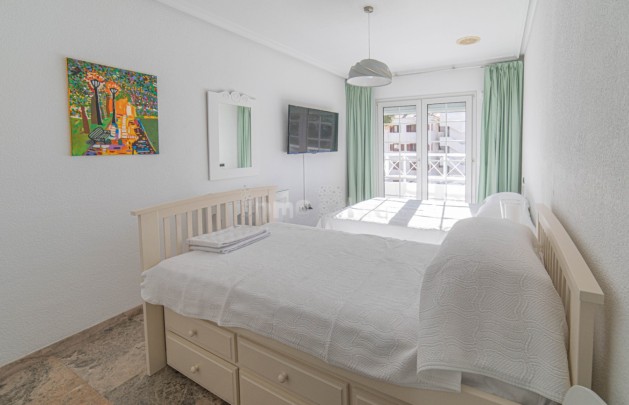 Alquiler a corto plazo - Apartamento / piso - Albir - Centro