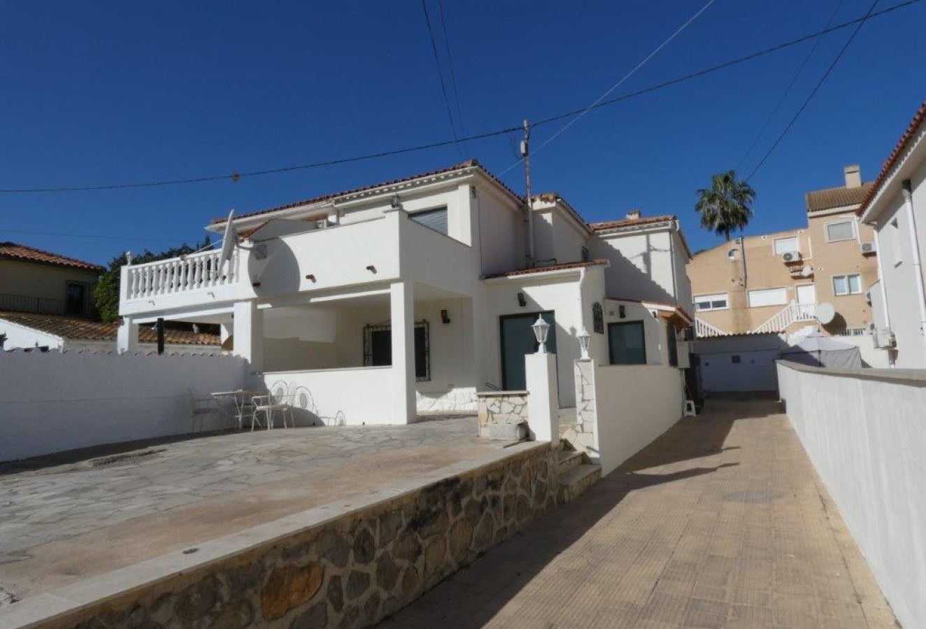 Resale - Bungalow - Albir - Centro