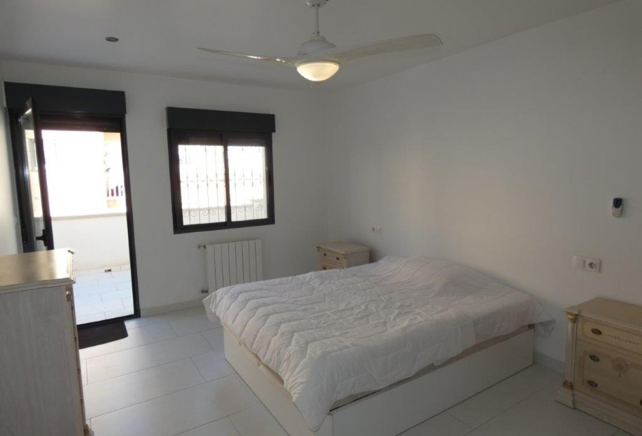 Resale - Bungalow - Albir - Centro