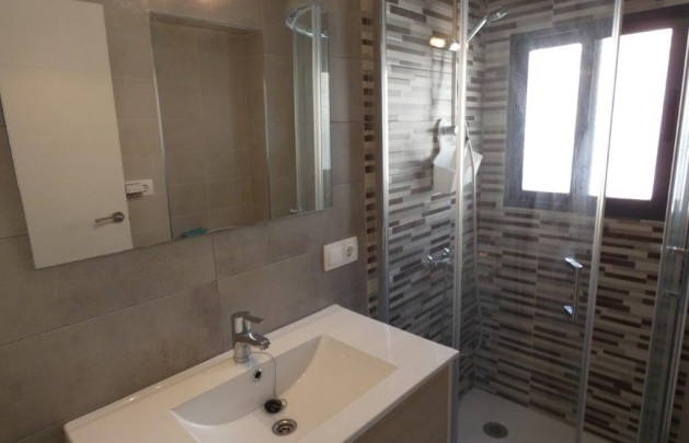 Resale - Bungalow - Albir - Centro