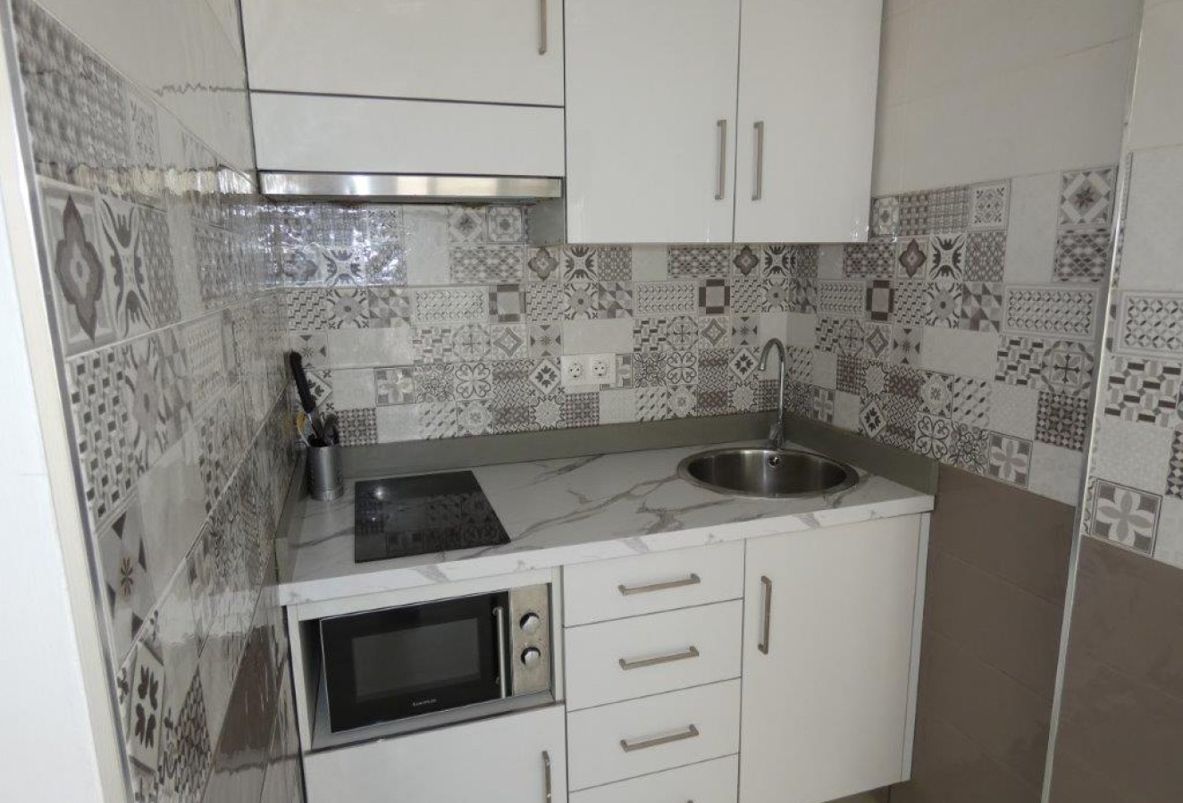 Resale - Bungalow - Albir - Centro