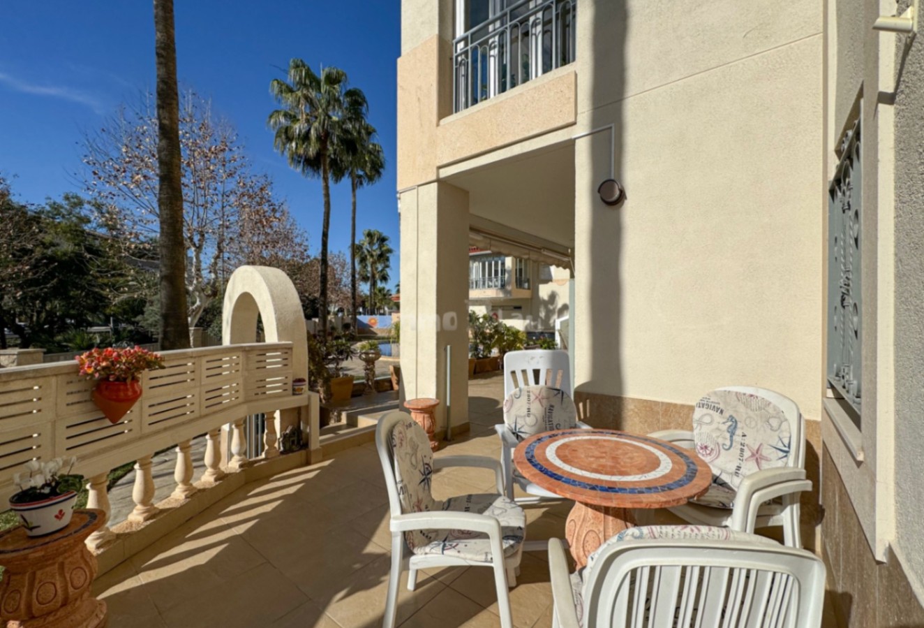 Alquiler a corto plazo - Apartamento / piso - Albir