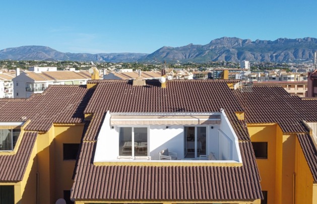 Alquiler a corto plazo - Apartamento / piso - Albir - Centro