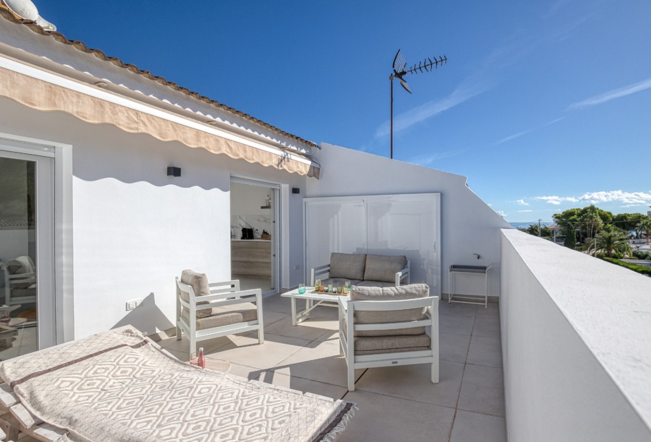 Alquiler a corto plazo - Apartamento / piso - Albir - Centro