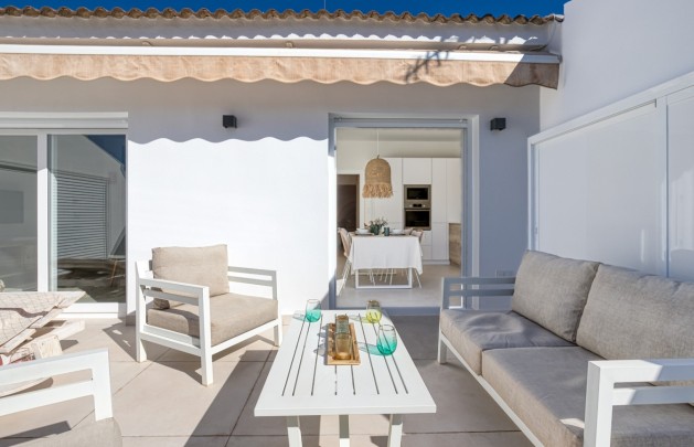 Alquiler a corto plazo - Apartamento / piso - Albir - Centro