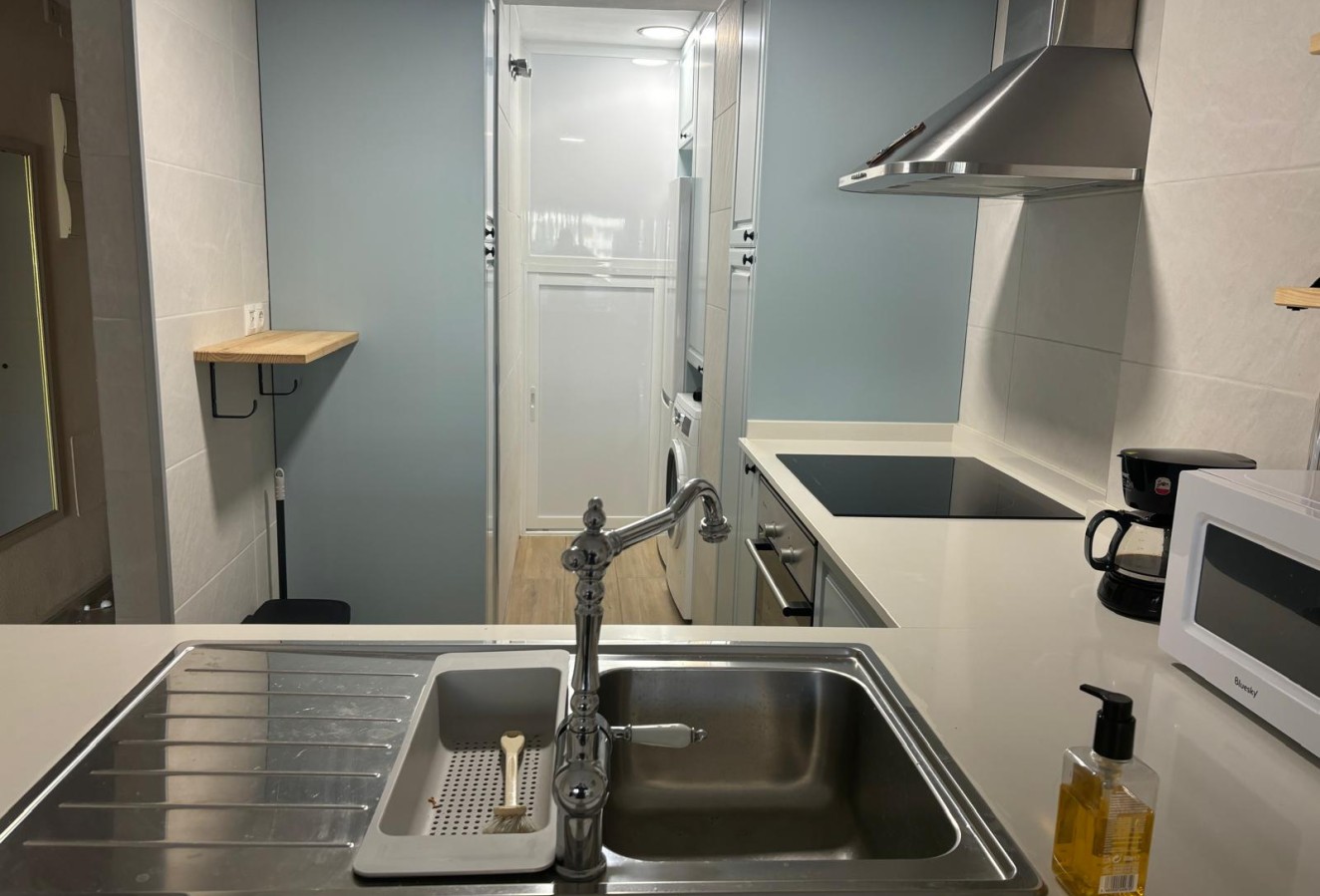 Alquiler a corto plazo - Apartamento / piso - Albir - Centro
