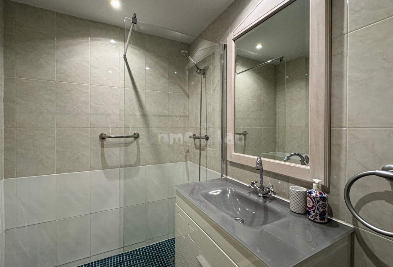Alquiler a corto plazo - Apartamento / piso - Albir - Centro