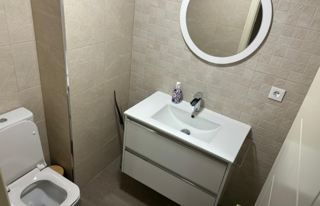 Alquiler a corto plazo - Apartamento / piso - Albir - Centro