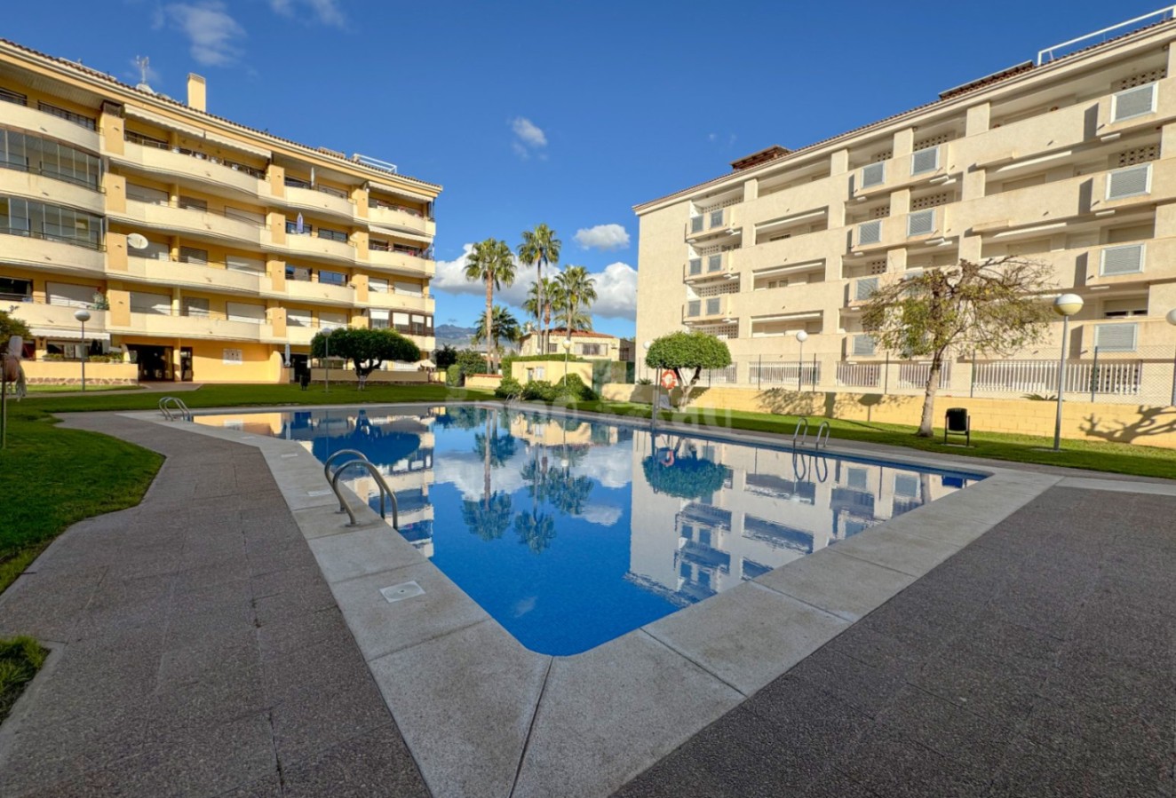 Alquiler a corto plazo - Apartamento / piso - Albir - Centro