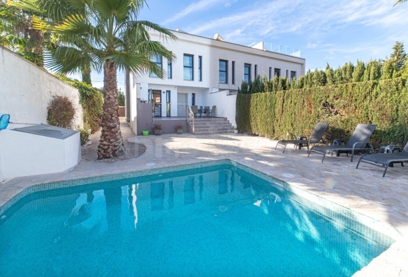 Alquiler a corto plazo - Villa - Albir