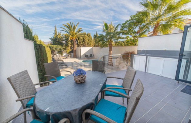 Alquiler a corto plazo - Villa - Albir