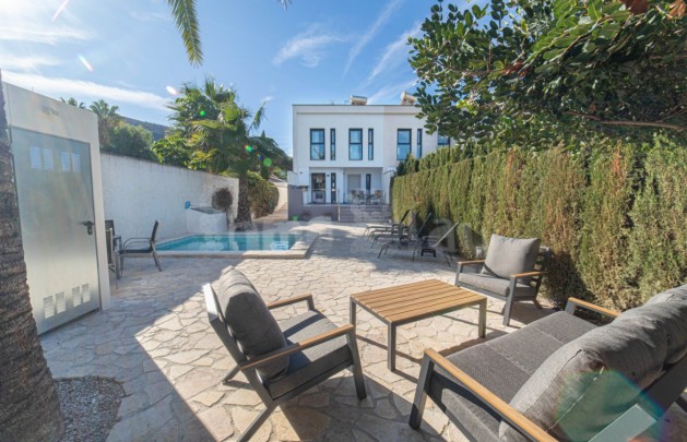 Alquiler a corto plazo - Villa - Albir