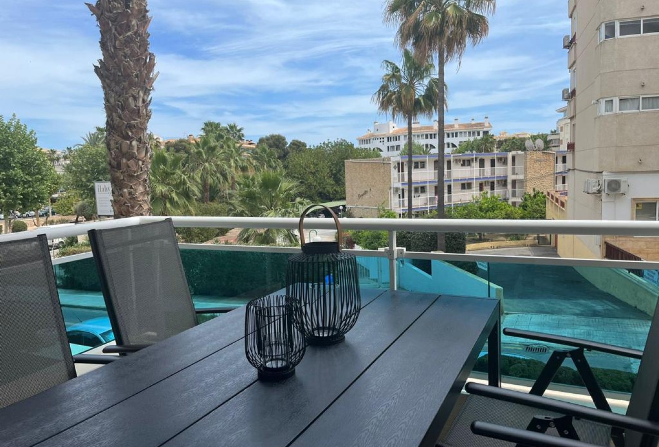 Alquiler a corto plazo - Apartamento / piso - Albir - Centro