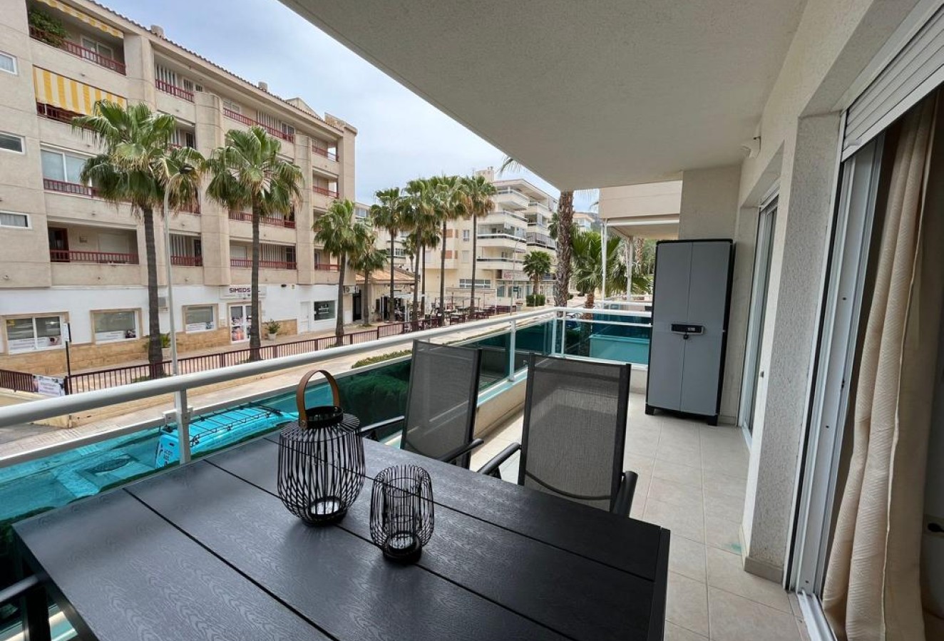 Alquiler a corto plazo - Apartamento / piso - Albir - Centro