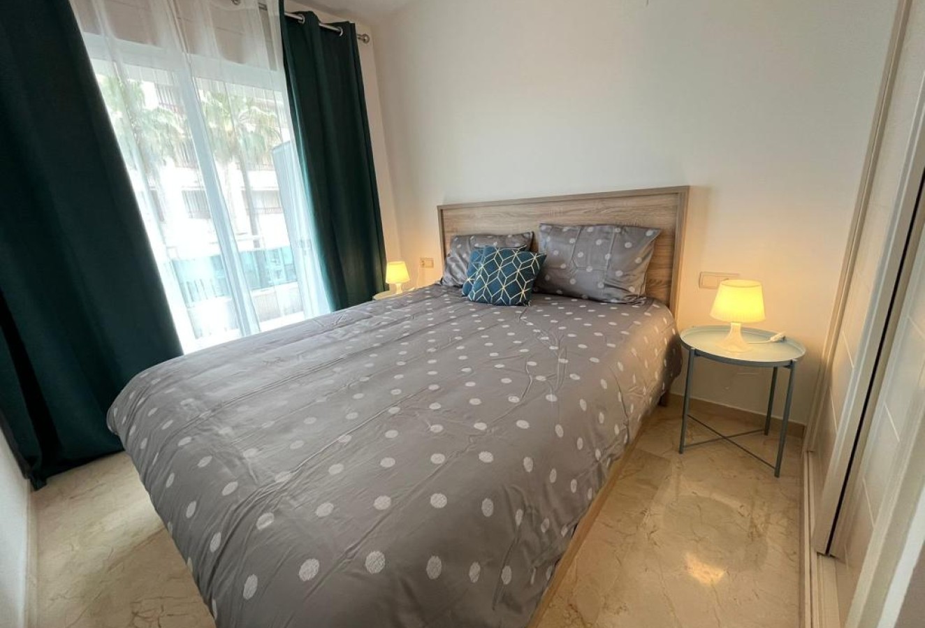 Alquiler a corto plazo - Apartamento / piso - Albir - Centro