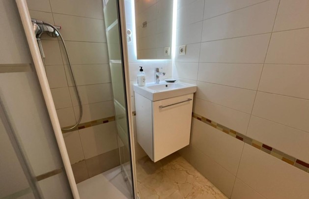 Alquiler a corto plazo - Apartamento / piso - Albir - Centro