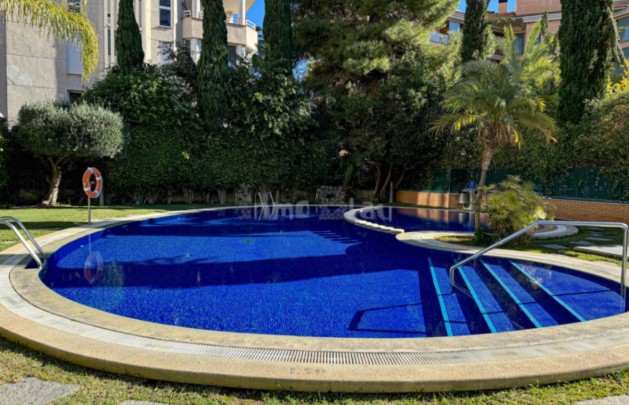 Alquiler a corto plazo - Apartamento / piso - Albir - Playa