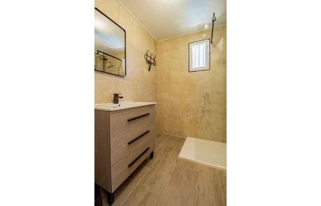 Resale - Apartment / flat - Albir - Centro