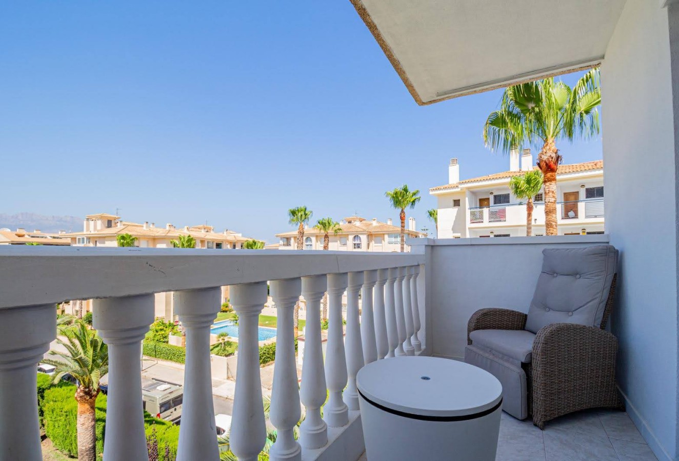 Resale - Apartment / flat - Albir - Centro
