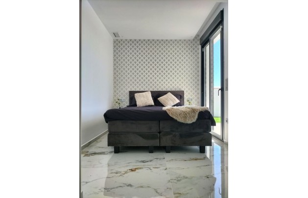 New Build - detached - Pilar de la Horadada