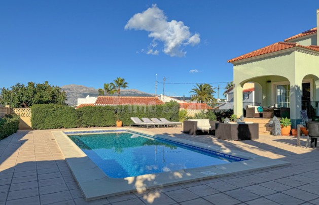 Alquiler a corto plazo - Villa - Alfaz del Pi