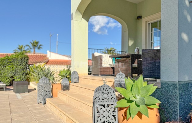 Alquiler a corto plazo - Villa - Alfaz del Pi