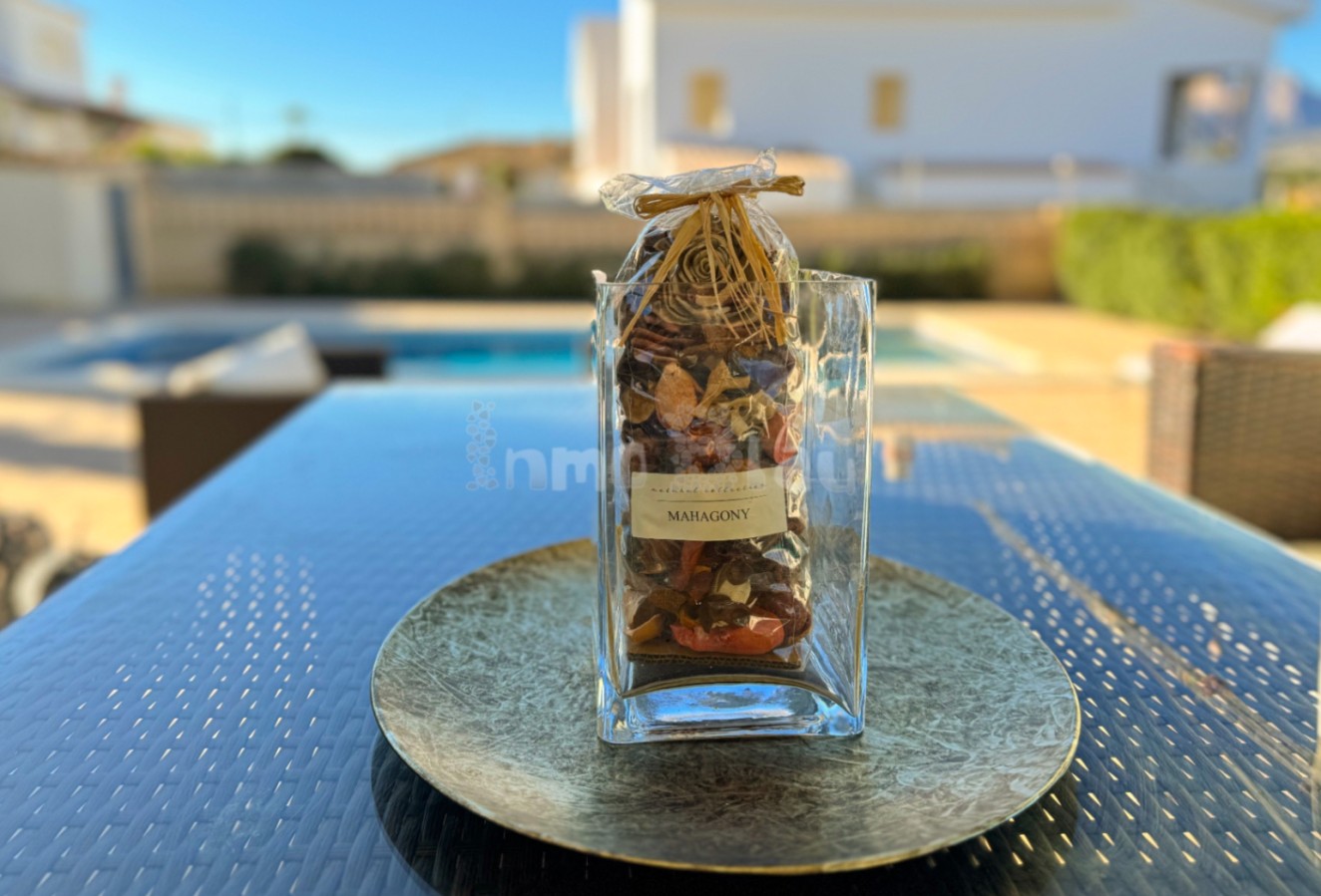 Alquiler a corto plazo - Villa - Alfaz del Pi