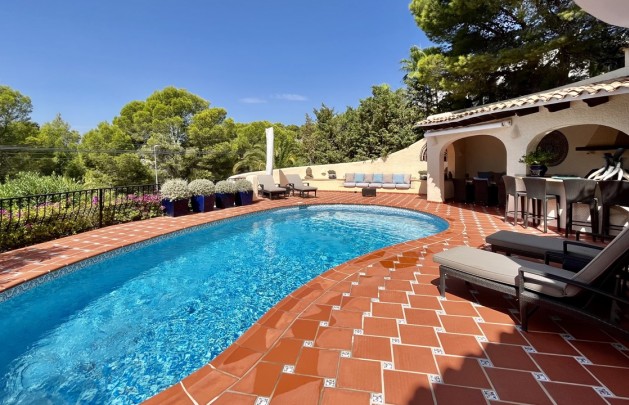 Reventa - Villa - Altea - Urbanizacion